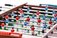 Tischkicker Winever Höhe 84 cm